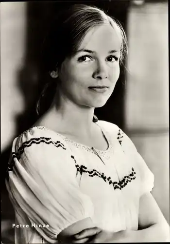 Ak Schauspielerin Petra Hinze, Portrait, Zum Beispiel Josef