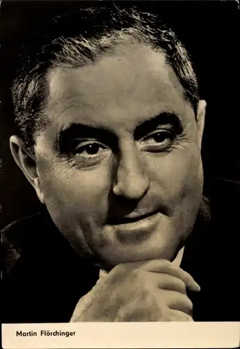 Ak Schauspieler Martin Flörchinger in Denkerpose