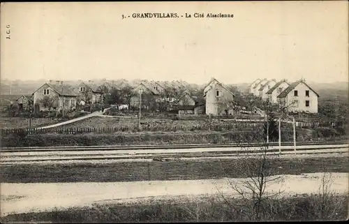 Ak Grandvillars Territoire de Belfort, la Cité Alsacienne