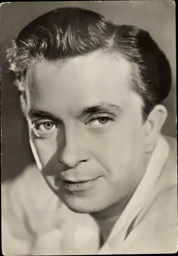 Ak Schauspieler Wolfgang Kieling, Friedel Walter, Genesung, DEFA, Portrait