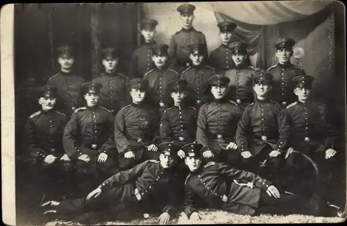 Foto Ak Deutsche Soldaten in Uniform, Trier 1914
