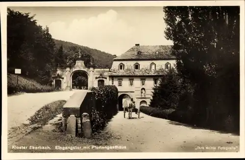 Ak Eltville am Rhein Hessen, Kloster Eberbach, Eingangstor mit Pfortengasthaus, Pferdefuhrwerk