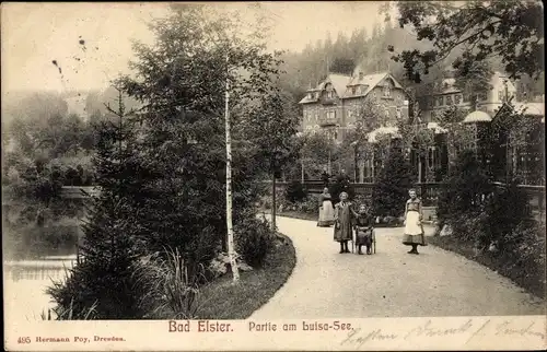 Ak Bad Elster im Vogtland, Partie am Luisa See, Mädchen im Rollstuhl