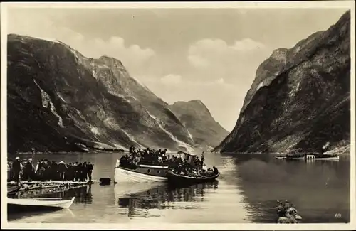 Ak Norwegen, Oldenvand, Berge, Ruderboote, Flusspartie