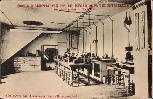 Ak Paris XV., Ecole d'Electricité et de Mécanique industrielle, Laboratoire, 50 Rue Violet