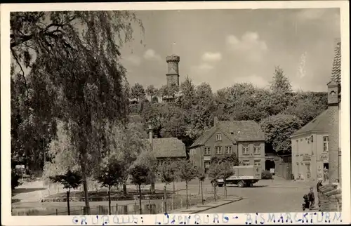 Ak Lütjenburg in Holstein, Teilansicht mit Bismarckturm, LKW