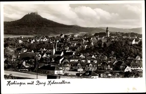 Ak Hechingen im Zollernalbkreis, Blick auf den Ort mit Burg Hohenzollern