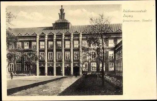 Ak Leipzig in Sachsen, Grassimuseum, Ehrenhof