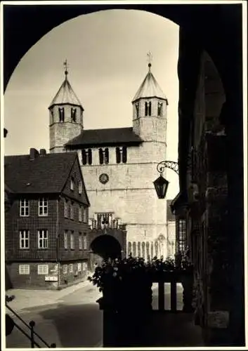 Foto Ak Bad Gandersheim am Harz, Blick zur Stiftskirche