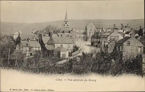 Ak Clécy Calvados, Vue generale du Bourg