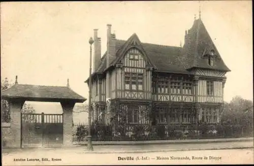 Ak Déville Seine Maritime, Maison Normande, Route de Dieppe