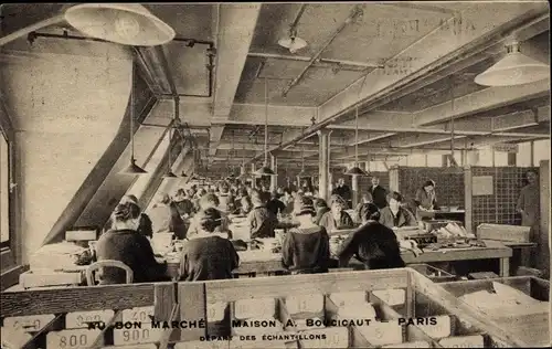 Ak Paris, Au Bon Marche, Maison A. Boucicaut, Depart des Echantillons