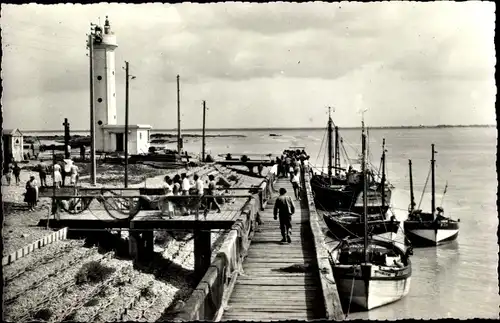 Ak Le Hourdel Cayeux sur Mer Somme, Le Port, Phare