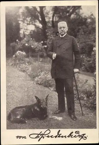 Ak Portrait Generalfeldmarschall Paul von Hindenburg mit Hund