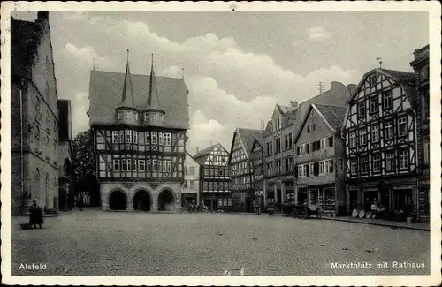 Ak Alsfeld in Hessen, Marktplatz mit Rathaus