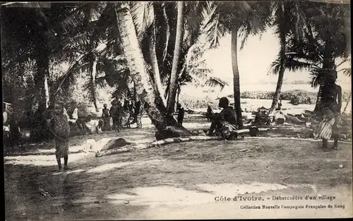 Ak Elfenbeinküste, Debarcadere d'un village, Cote d'Ivoire