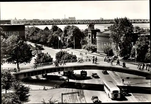 Ak Düsseldorf am Rhein, Aluminium Brücke und Rheinterrasse, Bus