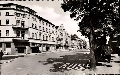 Ak Ohligs Solingen Bergisches Land, Bahnhofsvorplatz, Straßenpartie