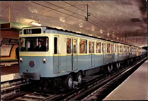 Ak Paris, Le Métropolitain, Rame sur pneumatiques MP 59, Station Porte Maillot