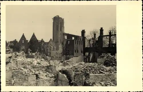 Foto Ak Middelburg Zeeland Niederlande, Kirche, Kriegszerstörungen, II WK