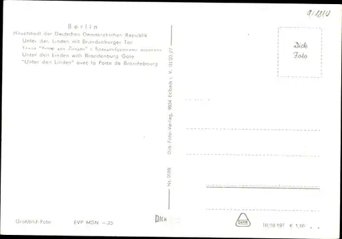 Ak Berlin Mitte, Brandenburger Tor, Unter den Linden, Trabant