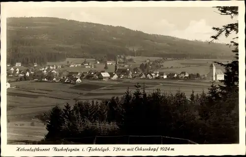 Ak Bischofsgrün im Fichtelgebirge, Panorama mit Ochsenkopf