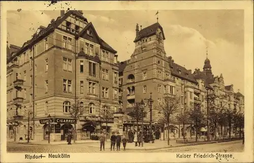 Ak Berlin Neukölln Rixdorf, Kaiser Friedrich Straße, Geschäfte, Straßenbahn