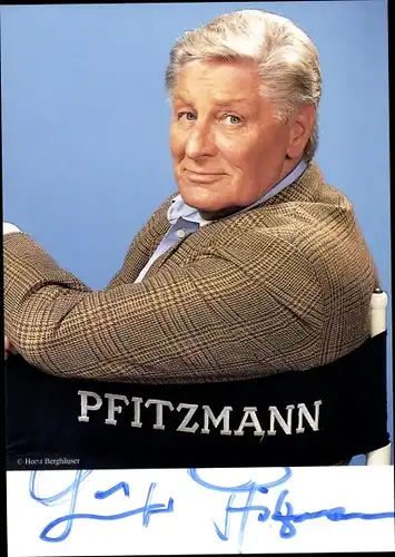Ak Schauspieler Günter Pfitzmann, Portrait