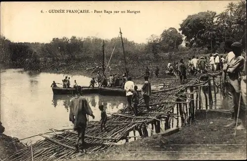 Ak Guinea, Pont Baga sur un Marigot, Brückenpartie, Boote