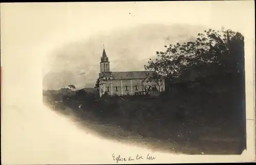 Foto Ak Vietnam, Blick zu einer Kirche