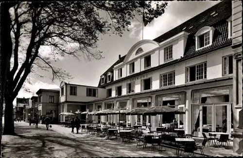 Ak Wyk auf Föhr in Nordfriesland, Kurhaus, Terrasse