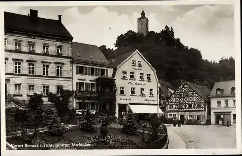 Ak Bad Berneck im Fichtelgebirge Oberfranken, Marktplatz, Logierhaus, Bube