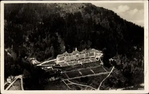 Ak Deggendorf im Bayerischen Wald Niederbayern, Sanatorium am Hausstein, Luftaufnahme