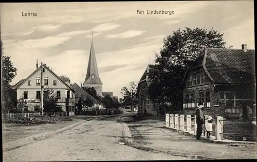 Ak Lehrte in Niedersachsen Am lindenberge, Straßenpartie