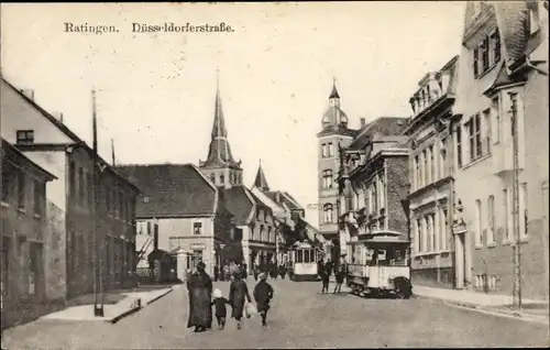 Ak Ratingen Nordrhein Westfalen, Düsseldorfer Straße, Straßenbahnen