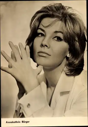 Ak Schauspielerin Annekathrin Bürger, Portrait