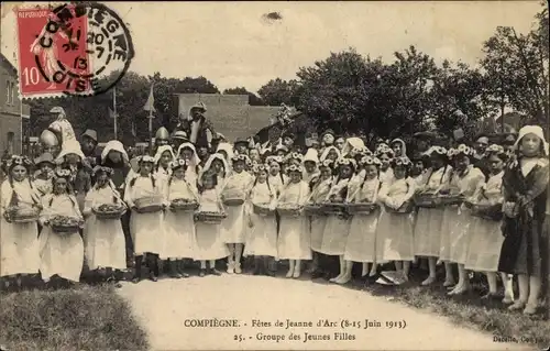 Ak Compiègne Oise, Fetes de Jeanne d'Arc 1913, Groupe des Jeunes Filles