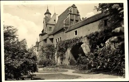 Ak Glauchau Sachsen, Ansicht vom Schloss, Mauern, Gartenanlagen