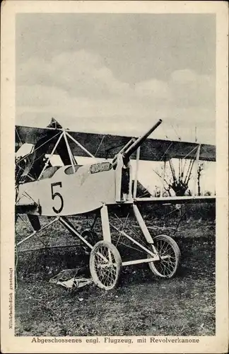 Ak Abgeschossenes englisches Flugzeug mit Revolverkanone, I WK