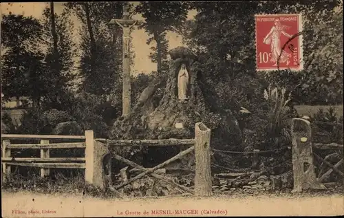 Ak Le Mesnil Mauger Calvados, la grotte et le calvaire