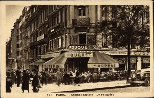 Ak Paris VIII., Champs Elysees, le Fouquet's