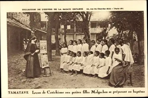 Ak Tamatave Toamasina Madagaskar, Lecon de Catéchisme aux petites filles Malgaches