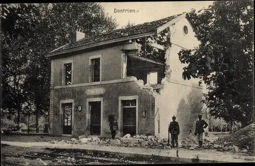 Ak Dontrien Marne, Kriegszerstörungen, Zerstörtes Haus