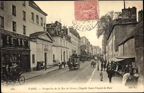 Ak Paris VI., Perspective de la Rue de Sevres, Chapelle Saint Vincent de Paul