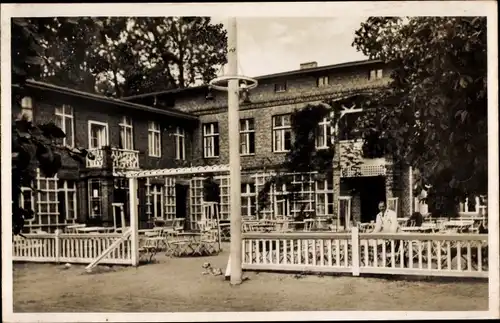 Ak Unieście Nest Pommern, Hotel und Restaurant