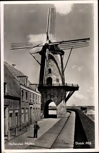 Ak Blick auf eine holländische Windmühle, Hollandse Molen