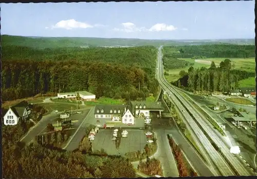 Ak Reinhardshain Grünberg in Hessen, Bundes Autobahn Rasthaus Reinhardshain, Fliegeraufnahme