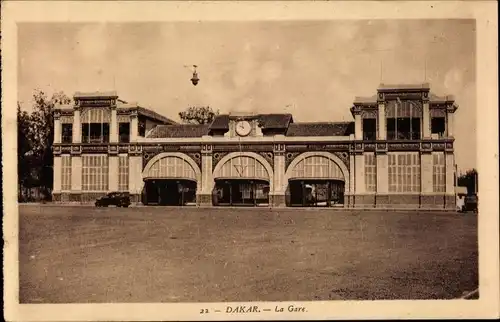 Ak Dakar Senegal, La Gare, Bahnhof, Straßenseite