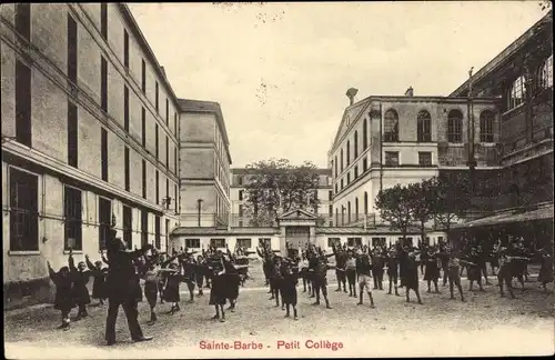 Ak Sainte Barbe Vosges, Petit College, Kinder beim Turnen