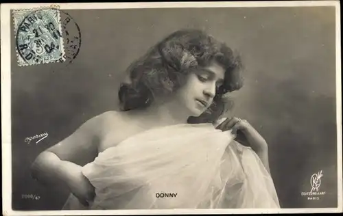 Ak Donny, Portrait einer Frau mit durchsichtigem Tuch